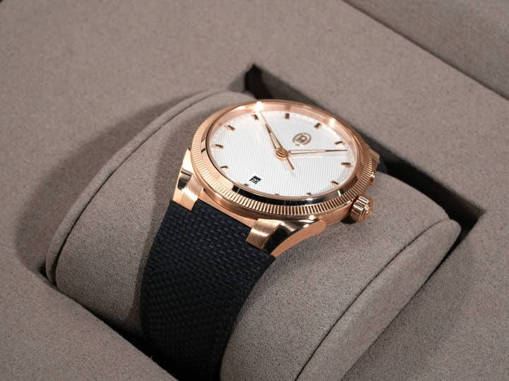 Parmigiani Fleurier Tonda PF Sport Automatic Ref.PFC930-2020001-400182 Silver Dial Good Condition Pre-Owned ovuzqynx