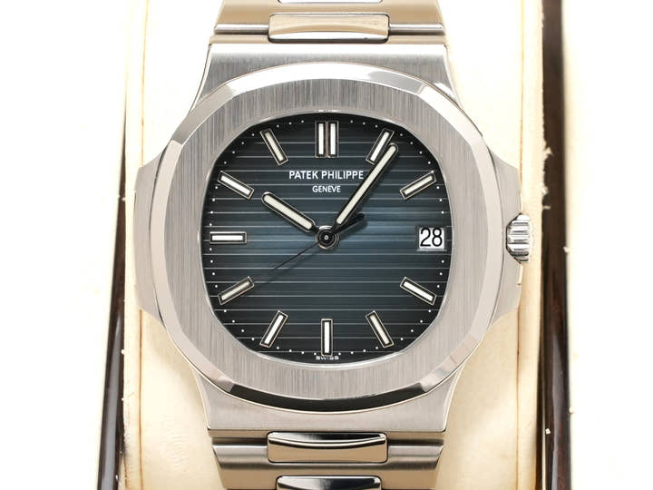 パテックフィリップ ノーチラス Ref.5711/1A-001 ステンレススチール ブルー文字盤