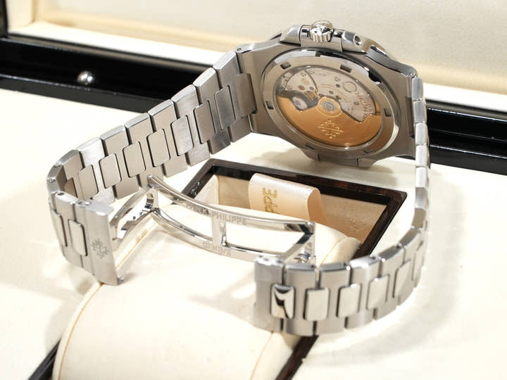 パテックフィリップ ノーチラス Ref.5711/1A-001 ステンレススチール ブルー文字盤