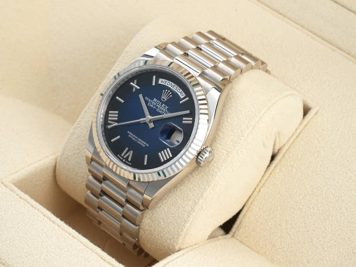 ロレックス デイデイト36 Ref.128239 ホワイトゴールド ブルーオンブレ文字盤 未使用 mcxtmtw3