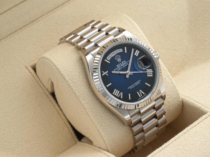 ロレックス デイデイト36 Ref.128239 ホワイトゴールド ブルーオンブレ文字盤 未使用 mcxtmtw3