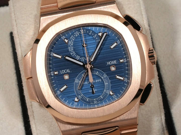 パテックフィリップ ノーチラス トラベルタイム クロノグラフ Ref.5990/1R-001 ローズゴールド ブルーソレイユ文字盤