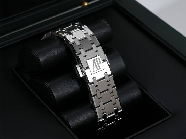 Audemars Piguet Royal Oak Ref. 15550ST.OO.1356ST.08 Stainless Steel Light Blue Dial