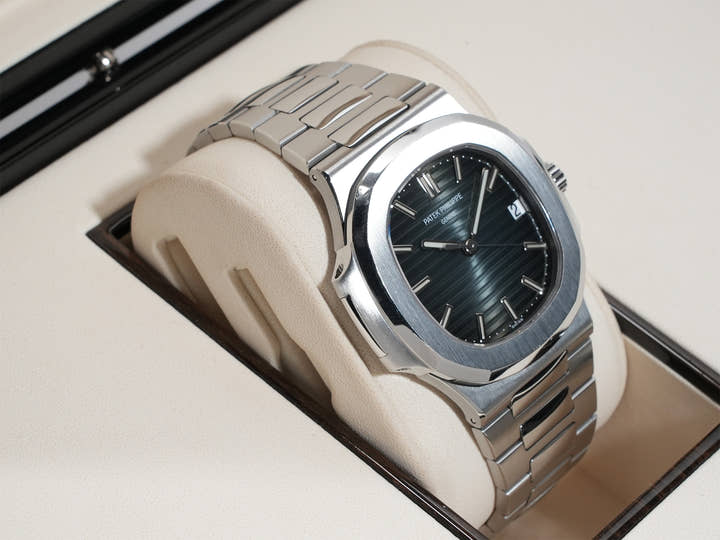 パテックフィリップ ノーチラス Ref.5711/1A-010 ステンレススチール ブルー文字盤