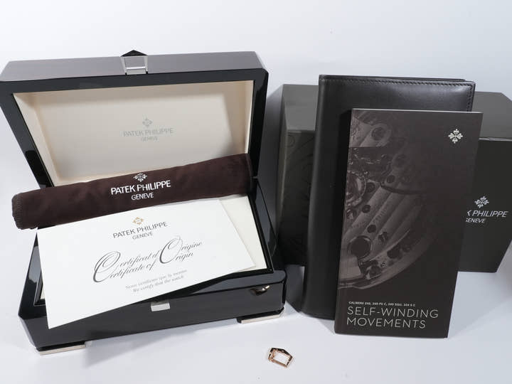 パテックフィリップ カラトラバ Ref.5296R-001 ローズゴールド シルバー文字盤