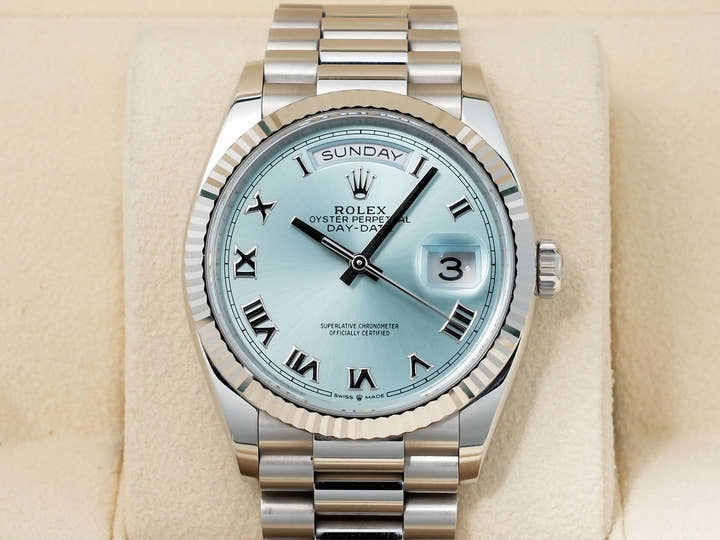 ロレックス デイデイト36 Ref.128236 プラチナ アイスブルー文字盤