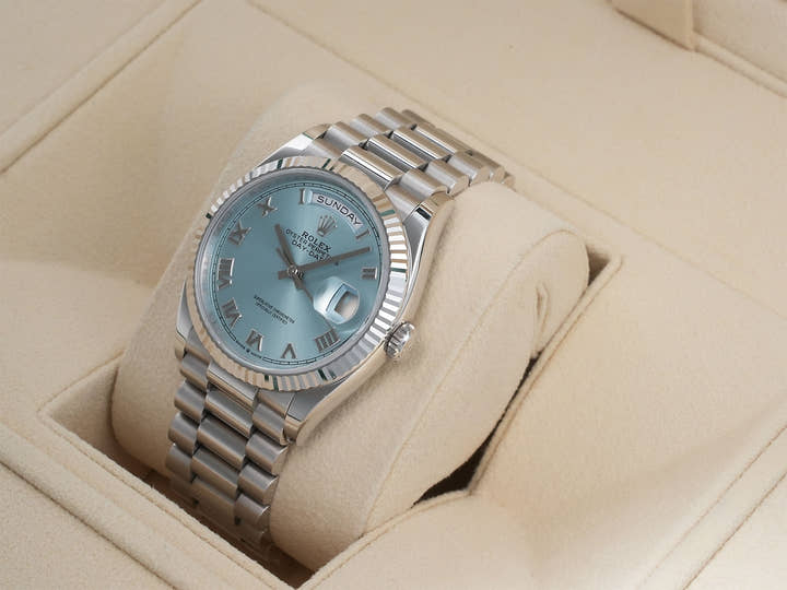 ロレックス デイデイト36 Ref.128236 プラチナ アイスブルー文字盤