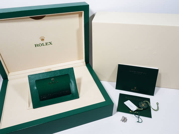 ロレックス デイデイト36 Ref.128236 プラチナ アイスブルー文字盤