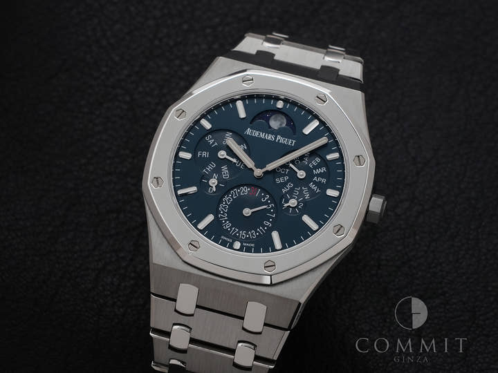 オーデマピゲ ロイヤルオーク パーペチュアルカレンダー ウルトラ シン Ref.26586IP.OO.1240IP.01 チタン ブルー文字盤