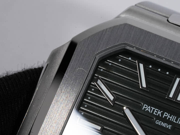 パテックフィリップ キュビタス Ref.5821/1A-001 ステンレススチール グリーン文字盤