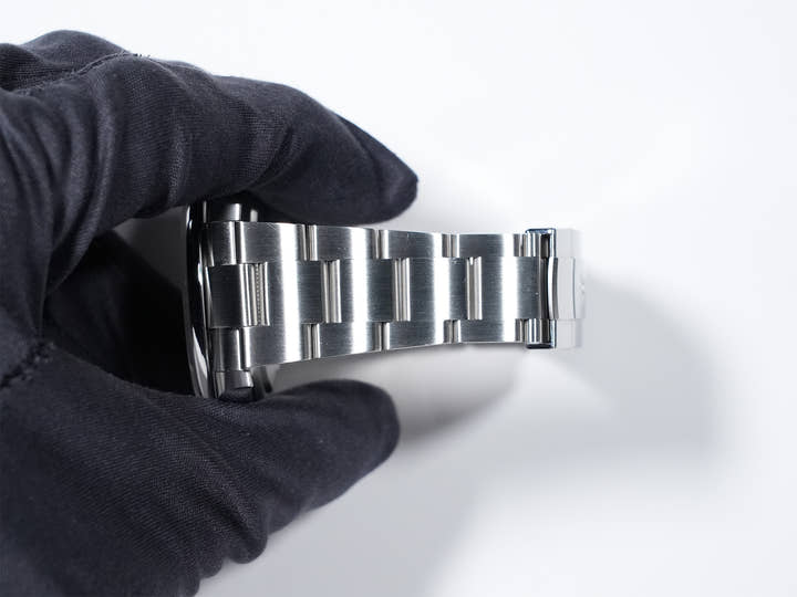 ロレックス オイスターパーペチュアル41 Ref.124300 ステンレススチール コーラルレッド文字盤
