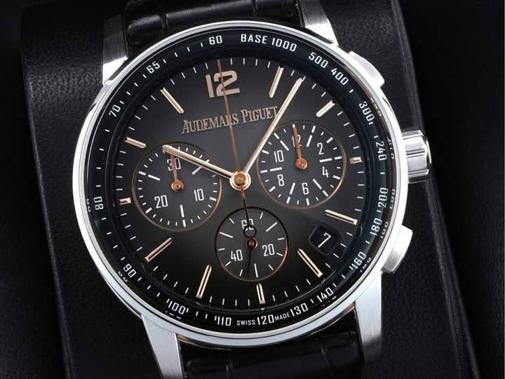 オーデマピゲ CODE 11.59 バイ オーデマ ピゲ クロノグラフ Ref.26393CR.OO.A002CR.01 ピンクゴールド/ホワイトゴールド スモークグレーラッカー文字盤