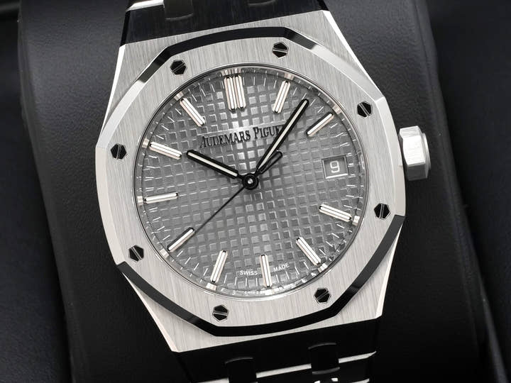 オーデマピゲ ロイヤルオーク 50周年記念 Ref.15550ST.OO.1356ST.03 ステンレススチール グレー文字盤