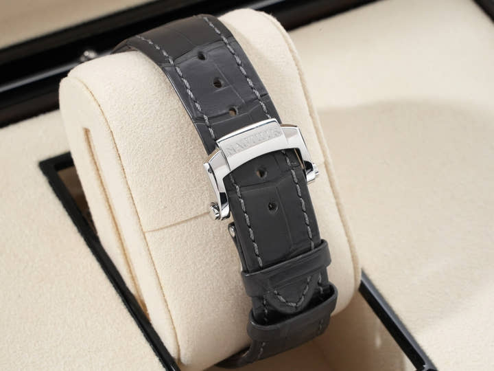 パテックフィリップ ノーチラス アニュアルカレンダー ムーンフェイズ Ref.5726A-001 ステンレススチール ブラック文字盤