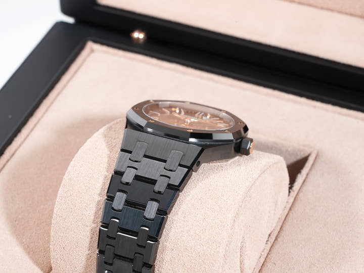 オーデマピゲ ロイヤルオーク Ref.77350CE.OO.1266CE.02.A セラミック レインボータペストリー文字盤