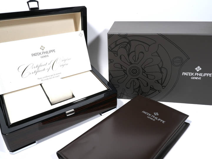 パテックフィリップ アクアノート Ref.5168G-001 ホワイトゴールド ミッドナイトブルー文字盤