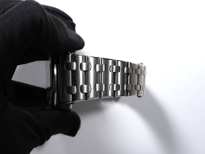 オーデマピゲ ロイヤルオーク オフショア アリンギ Ref.25995IP.OO.1000TI.01 チタン ブラック文字盤