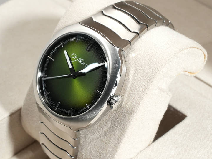 H.モーザー ストリームライナー センターセコンド Ref.6200-1200 マトリックスグリーンフュメ文字盤 美中古 82c76edr