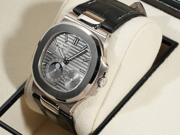 パテックフィリップ ノーチラス プチコンプリケーション Ref.5712G-001 ホワイトゴールド スレート文字盤