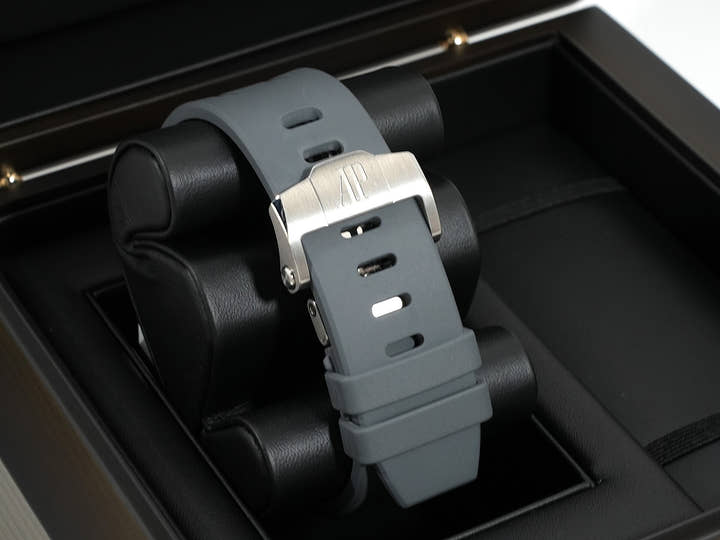 オーデマピゲ ロイヤルオーク オフショア クロノグラフ Ref.26420SO.OO.A002CA.01 ステンレススチール/ブラックセラミック ブラック文字盤