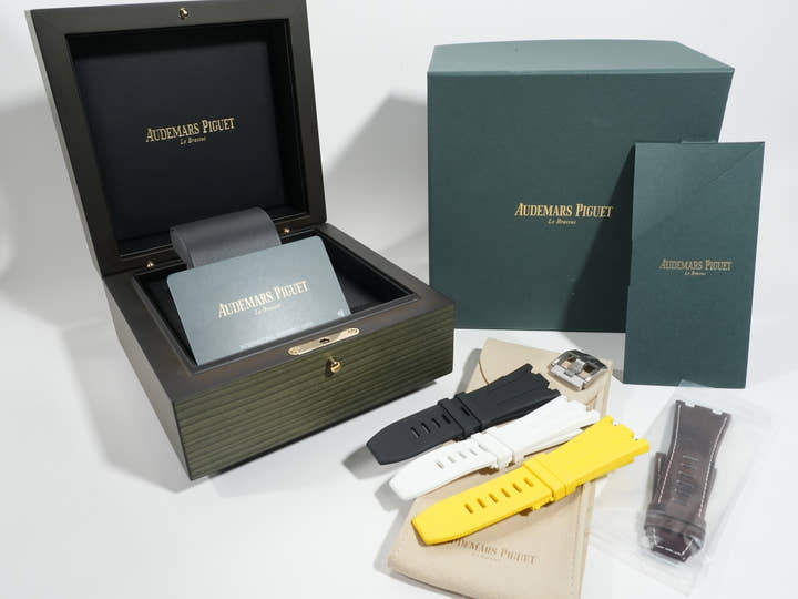 オーデマピゲ ロイヤルオーク オフショア クロノグラフ Ref.26420SO.OO.A002CA.01 ステンレススチール/ブラックセラミック ブラック文字盤