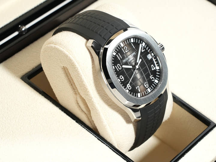 パテックフィリップ アクアノート Ref.5167A-001 ステンレススチール ブラック文字盤