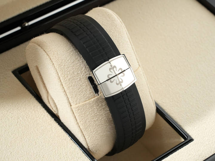 パテックフィリップ アクアノート Ref.5167A-001 ステンレススチール ブラック文字盤