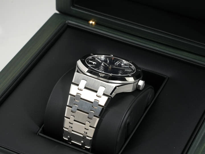 オーデマピゲ ロイヤルオーク 50周年記念 Ref.15510ST.OO.1320ST.01 ステンレススチール ブルー文字盤