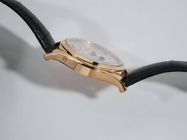 ヴァシュロンコンスタンタン フィフティーシックス コンプリートカレンダー Ref.4000E/000R-B438 シルバー文字盤 中古 crfvnawz