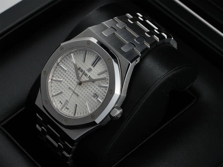 オーデマピゲ ロイヤルオーク Ref.15400ST.OO.1220ST.02 ステンレススチール シルバー文字盤