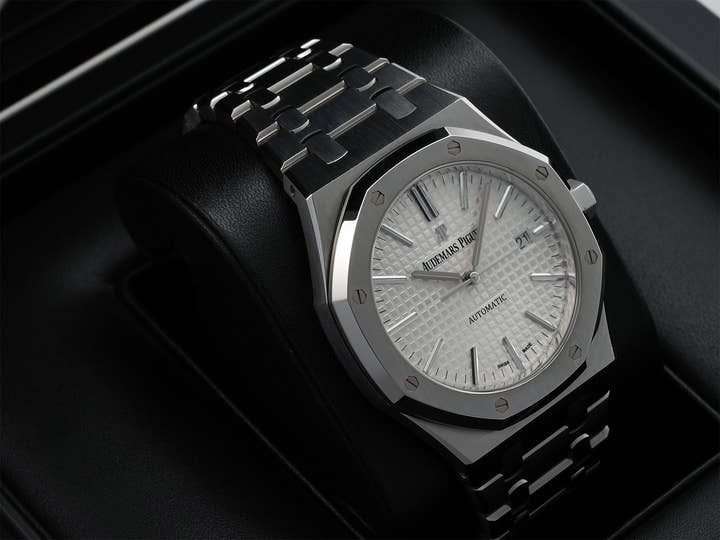 オーデマピゲ ロイヤルオーク Ref.15400ST.OO.1220ST.02 ステンレススチール シルバー文字盤