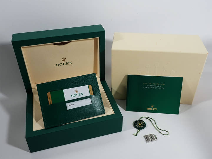 ロレックス サブマリーナー デイト Ref.116610LV ステンレススチール グリーン文字盤