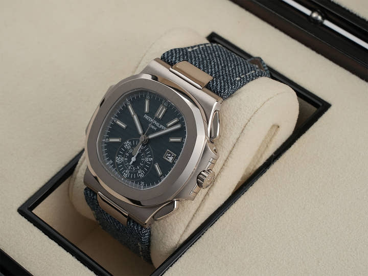 パテックフィリップ ノーチラス クロノグラフ Ref.5980/60G-001 ホワイトゴールド ブルーグレー オパーリン文字盤