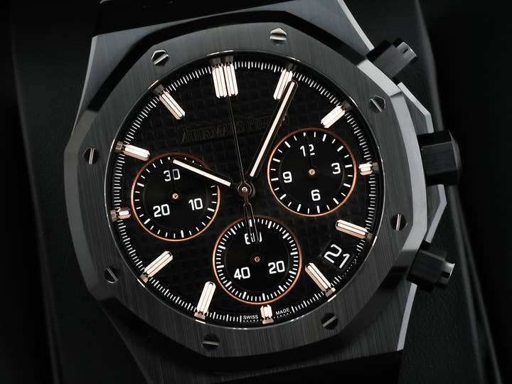 オーデマピゲ ロイヤルオーク クロノグラフ 50周年記念 Ref.26240CE.OO.1225CE.01 ブラックセラミック ブラック文字盤