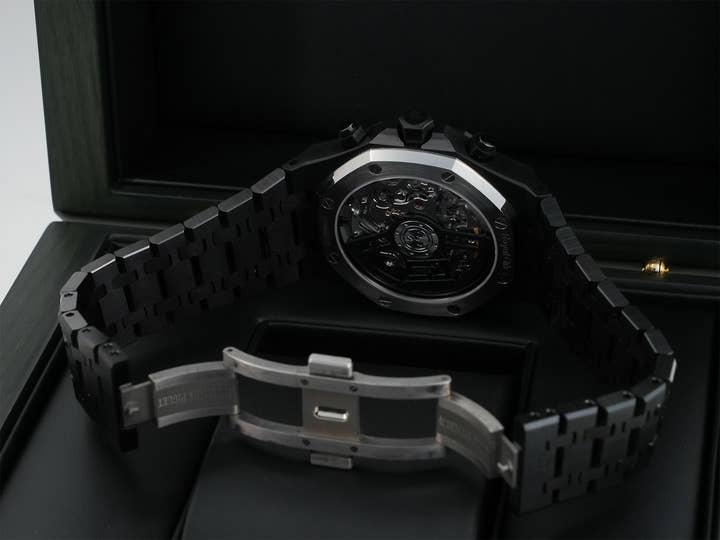 オーデマピゲ ロイヤルオーク クロノグラフ 50周年記念 Ref.26240CE.OO.1225CE.01 ブラックセラミック ブラック文字盤