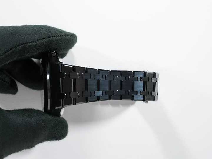 オーデマピゲ ロイヤルオーク クロノグラフ 50周年記念 Ref.26240CE.OO.1225CE.01 ブラックセラミック ブラック文字盤