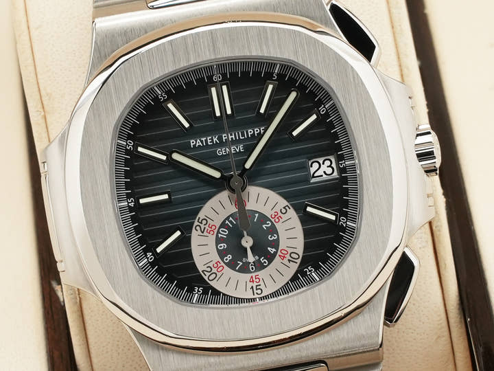パテックフィリップ ノーチラス クロノグラフ Ref.5980/1A-001 ステンレススチール ブルー文字盤