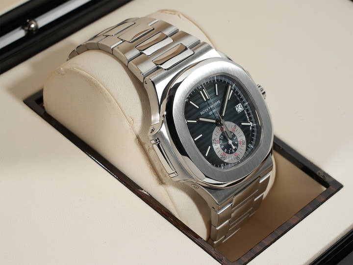 パテックフィリップ ノーチラス クロノグラフ Ref.5980/1A-001 ステンレススチール ブルー文字盤