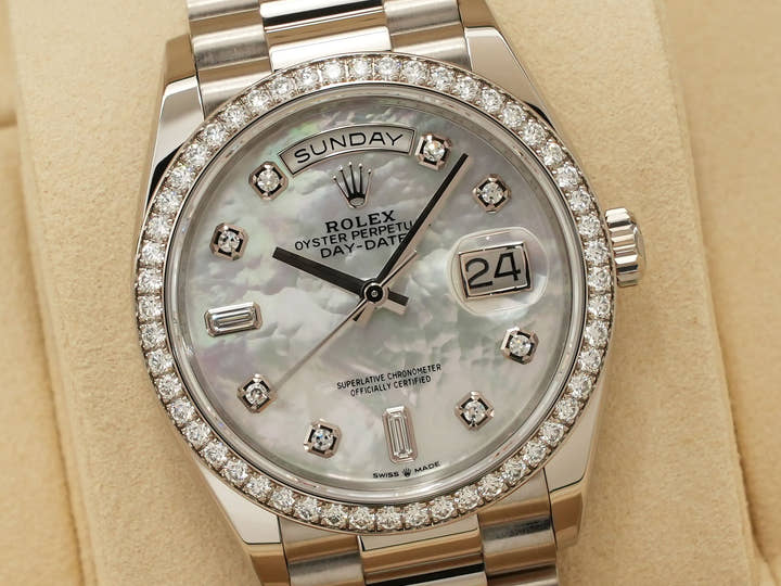 ロレックス デイデイト Ref.128349RBR ホワイトゴールド ホワイトシェルx10Pダイヤ文字盤