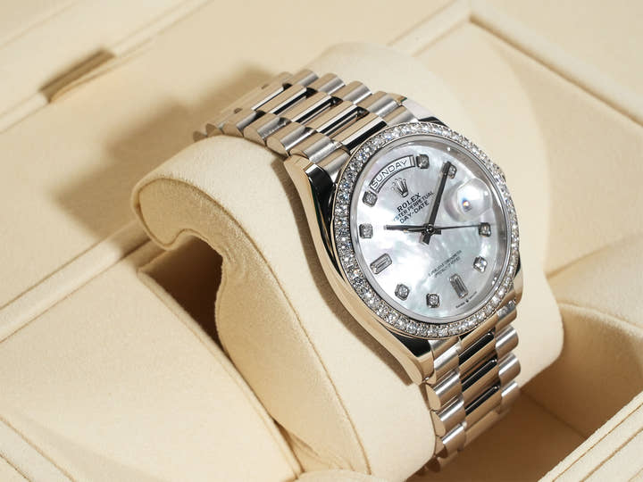 ロレックス デイデイト Ref.128349RBR ホワイトゴールド ホワイトシェルx10Pダイヤ文字盤
