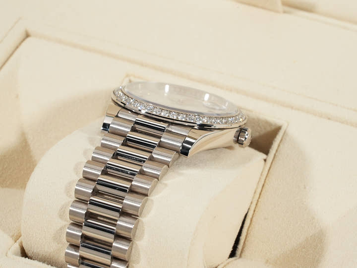 ロレックス デイデイト40 Ref.228349RBR ホワイトゴールド メテオライト文字盤