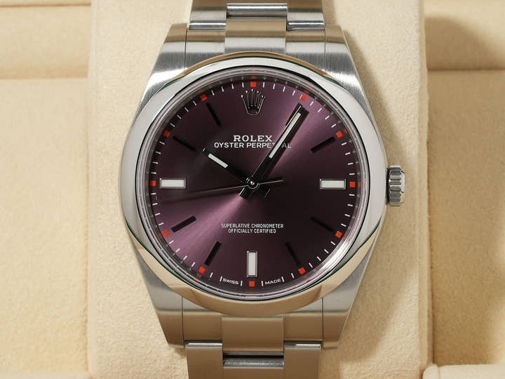 Rolex Oyster Perpetual Ref.114300 Red Grape Dial Very Good Condition wy577xm4