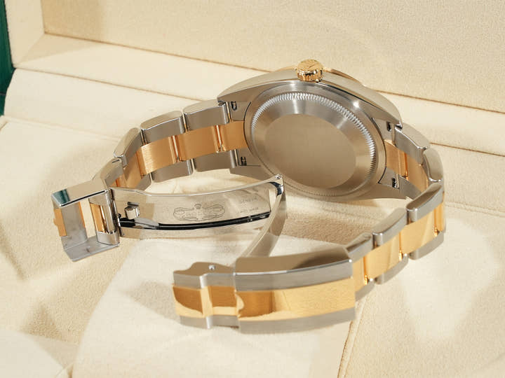 ロレックス エクスプローラー36 Ref.124273 ステンレススチール/イエローゴールド ブラック文字盤