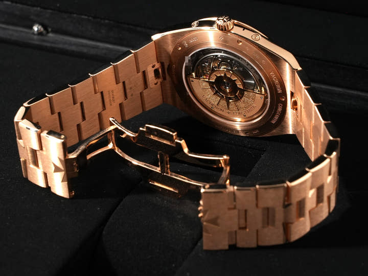 ヴァシュロンコンスタンタン オーヴァーシーズ エクストラフラット パーペチュアルカレンダー Ref.4300V/120R-B064 シルバー文字盤 美中古 smfaoxkg