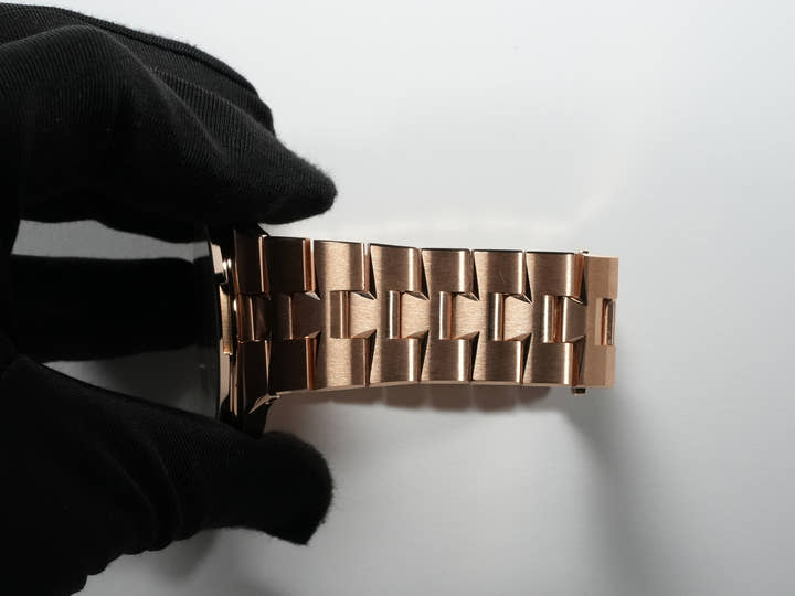 ヴァシュロンコンスタンタン オーヴァーシーズ エクストラフラット パーペチュアルカレンダー Ref.4300V/120R-B064 シルバー文字盤 美中古 smfaoxkg