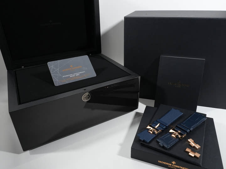 ヴァシュロンコンスタンタン オーヴァーシーズ エクストラフラット パーペチュアルカレンダー Ref.4300V/120R-B064 シルバー文字盤 美中古 smfaoxkg