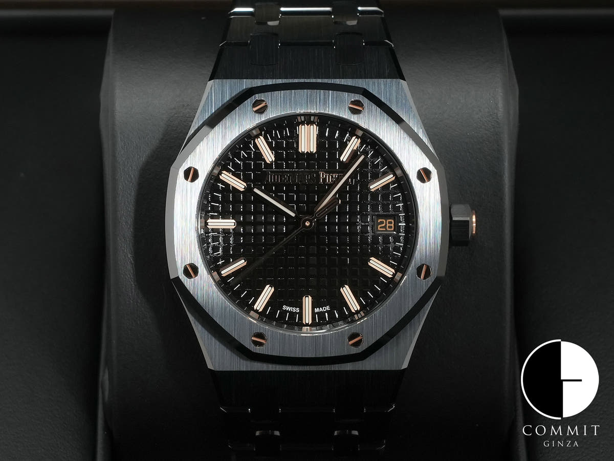 オーデマピゲ ロイヤルオーク Ref.77350CE.OO.1266CE.03.A ブラックセラミック ブラック文字盤