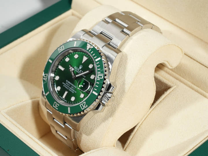 ロレックス サブマリーナー デイト Ref.116610LV ステンレススチール グリーン文字盤