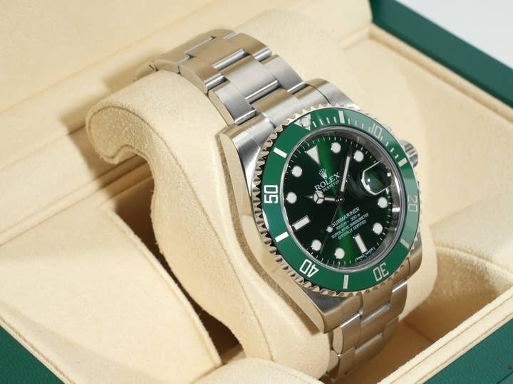 ロレックス サブマリーナー デイト Ref.116610LV ステンレススチール グリーン文字盤