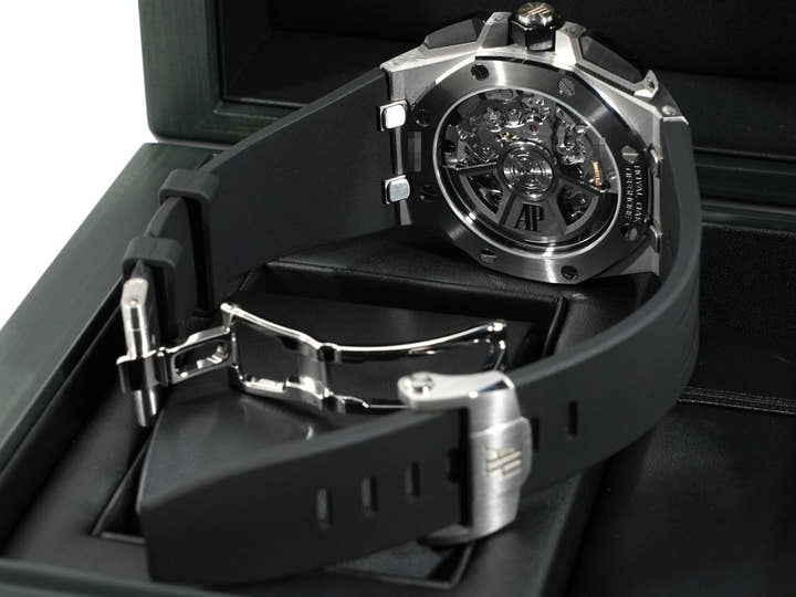 Audemars Piguet Royal Oak Offshore Chronograph Ref.26420TI.OO.A027CA.01 Blue Dial Unused 37wnjjdb